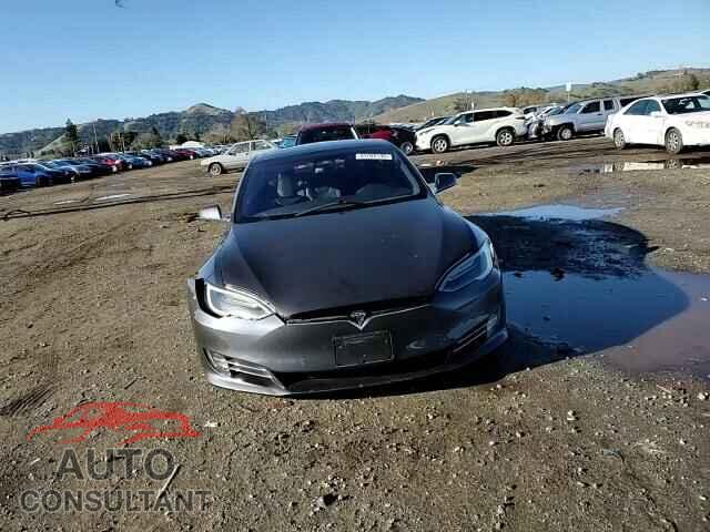 TESLA MODEL S 2017 - 5YJSA1E22HF217374