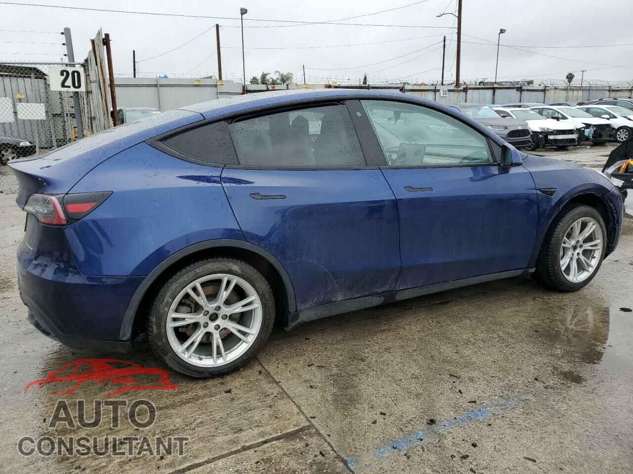 TESLA MODEL Y 2020 - 5YJYGDEEXLF013418