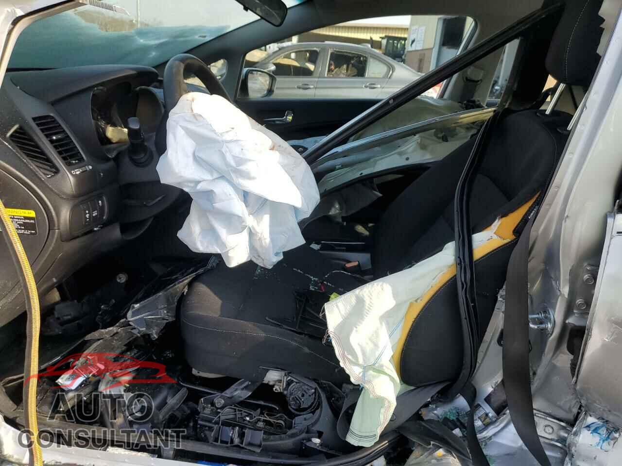 KIA FORTE 2016 - KNAFK4A67G5445215