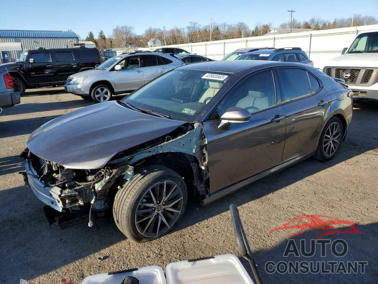 TOYOTA CAMRY 2022 - 4T1F11AKXNU006932