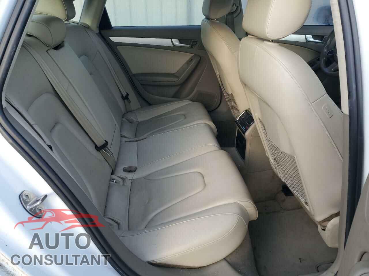 AUDI A4 2011 - WAUEFAFL3BN049529