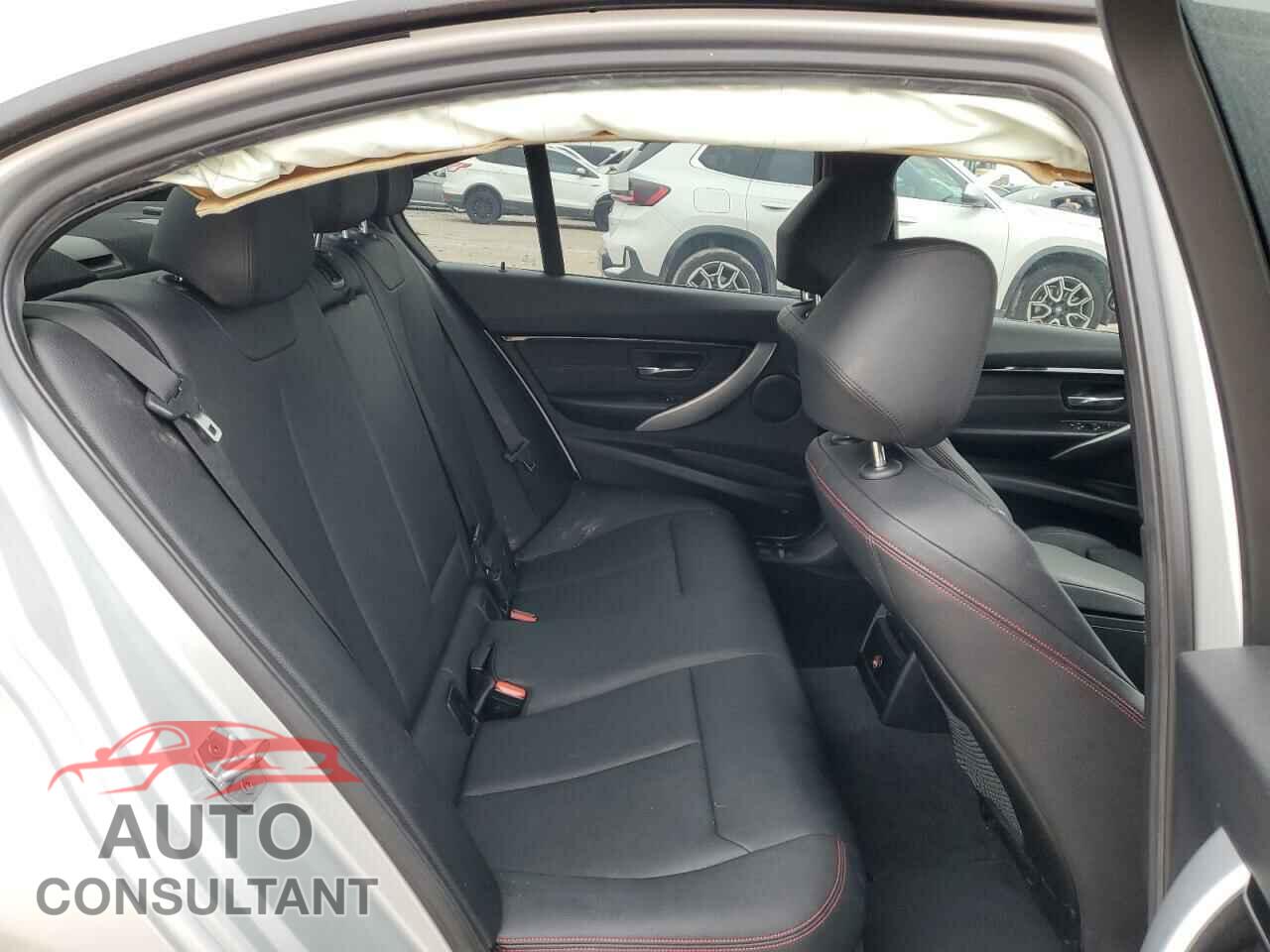 BMW 3 SERIES 2016 - WBA8E9G55GNU29218