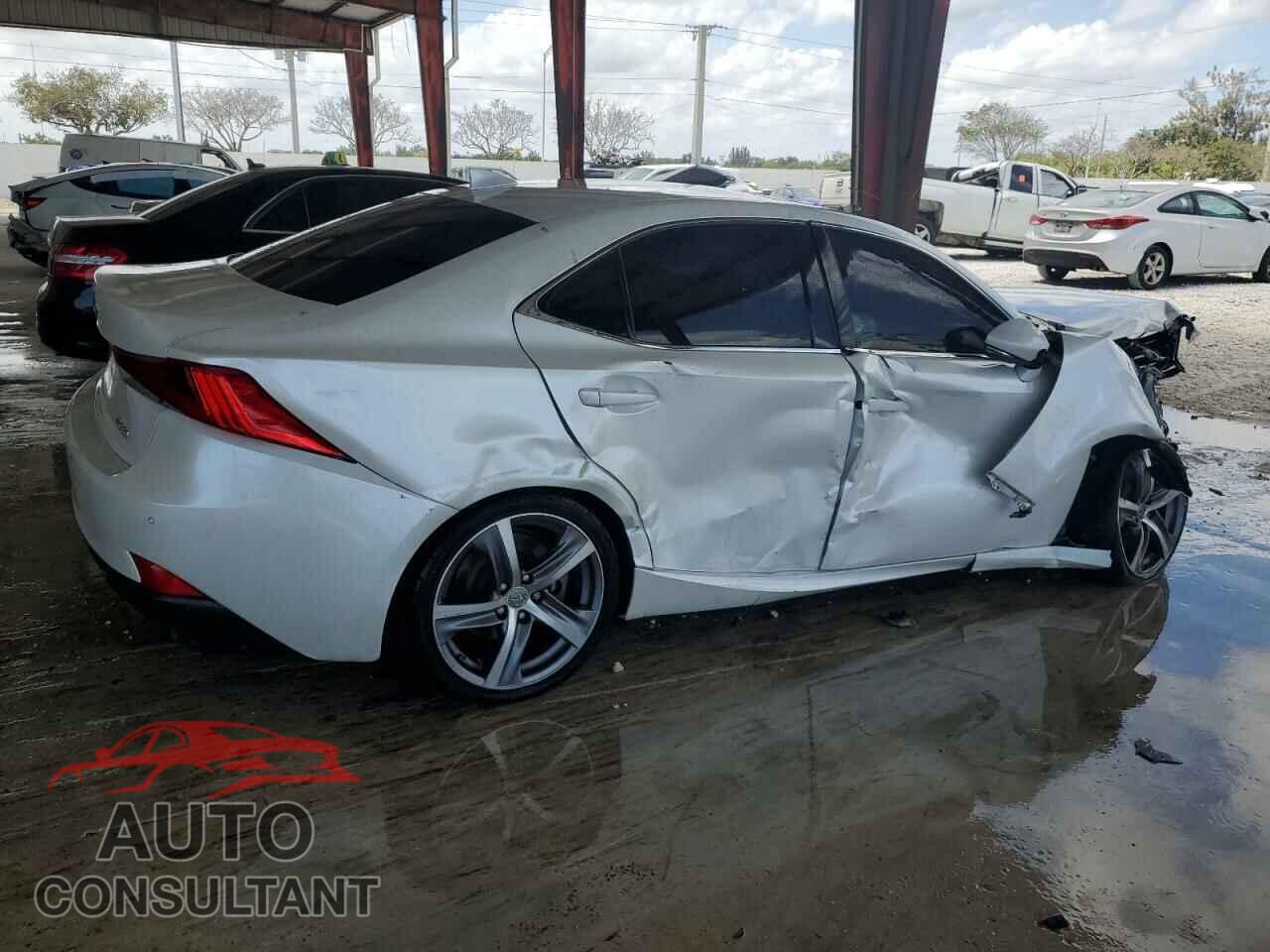 LEXUS IS 2018 - JTHBA1D26J5075733