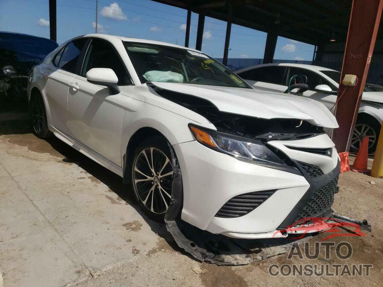 TOYOTA CAMRY 2020 - 4T1G11AK2LU390979
