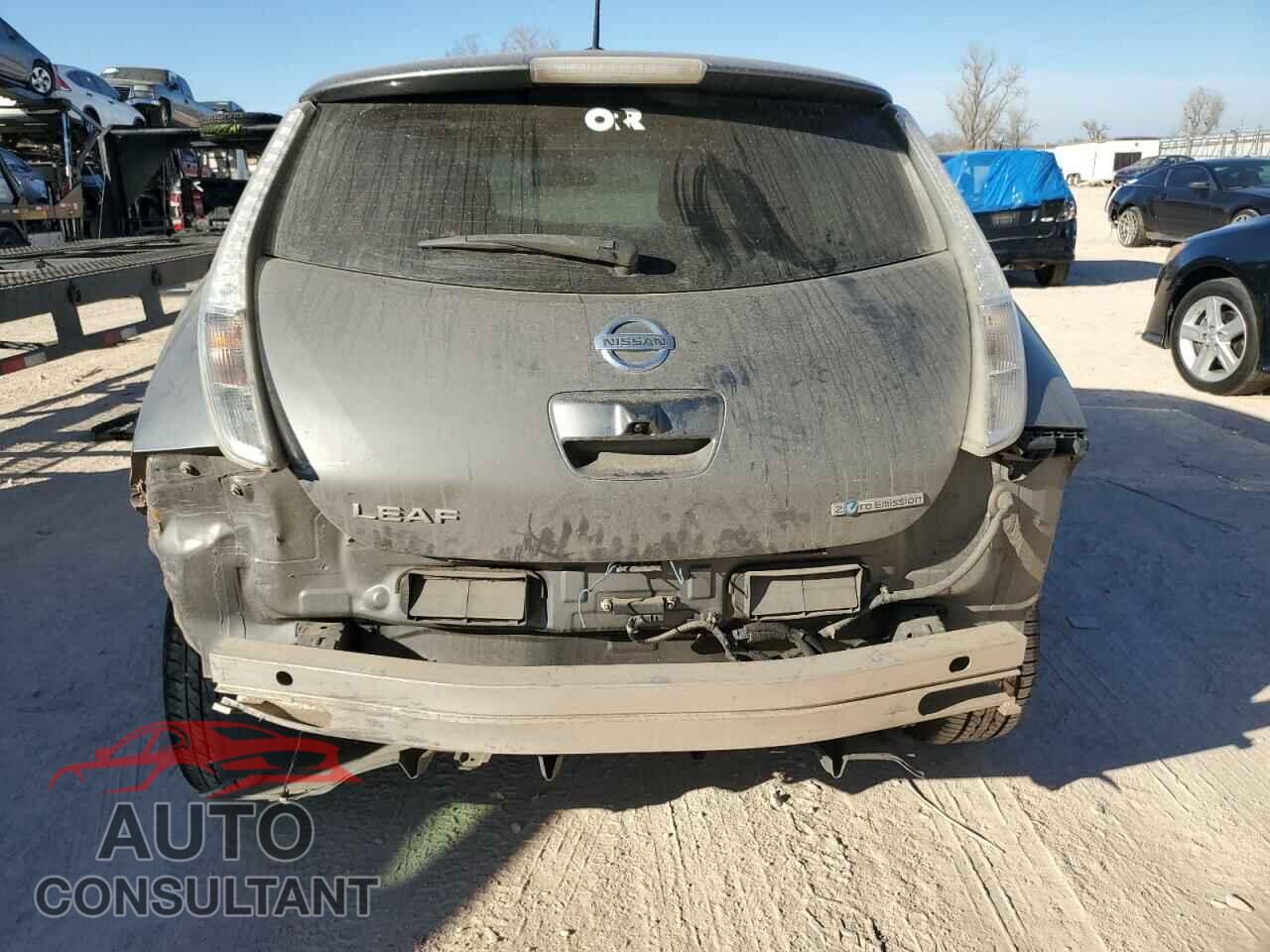 NISSAN LEAF 2015 - 1N4AZ0CP6FC303879