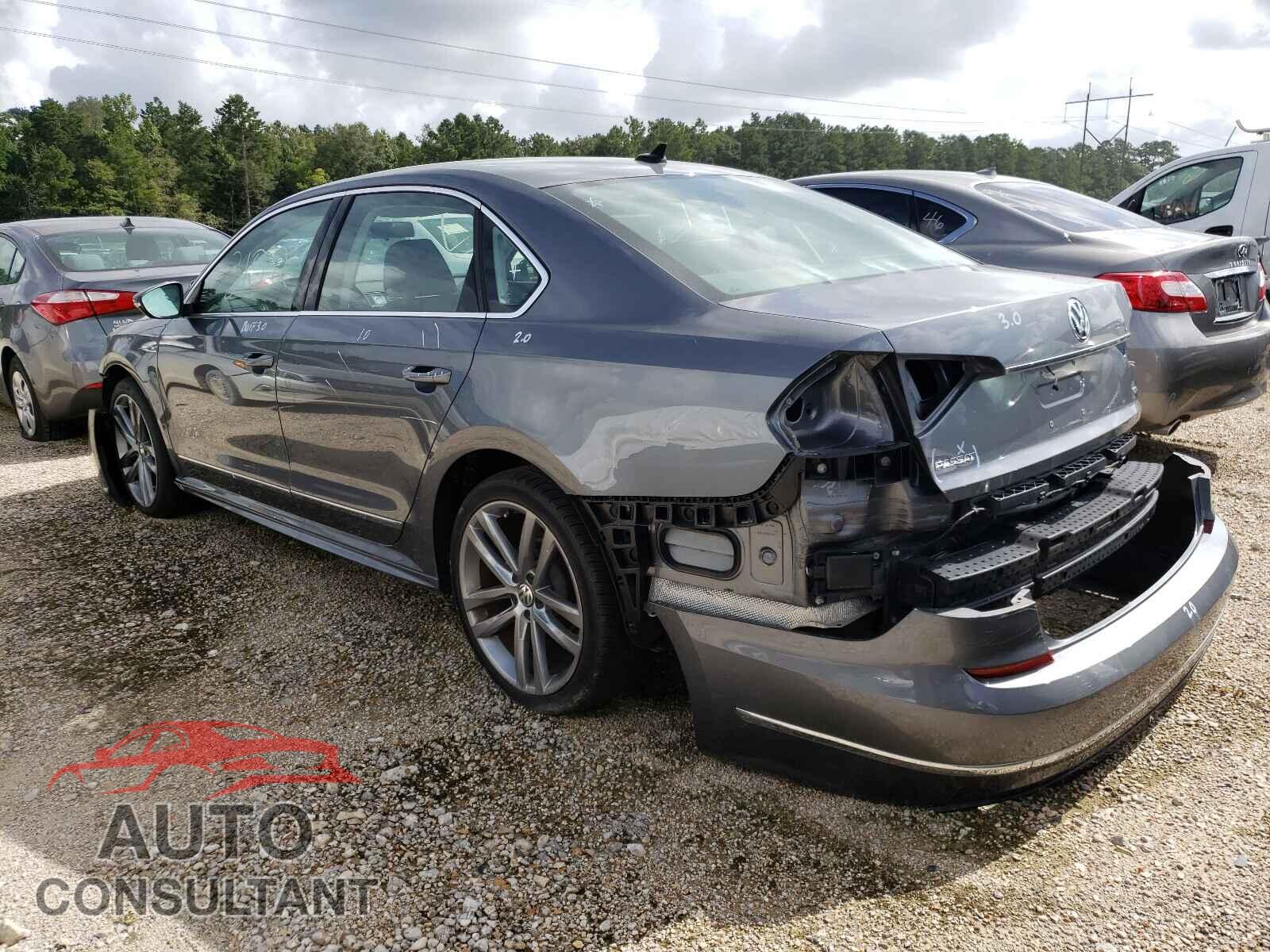 VOLKSWAGEN PASSAT 2017 - 1VWDT7A35HC077304