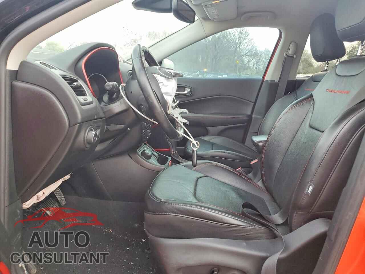 JEEP COMPASS 2021 - 3C4NJDDB2MT525253