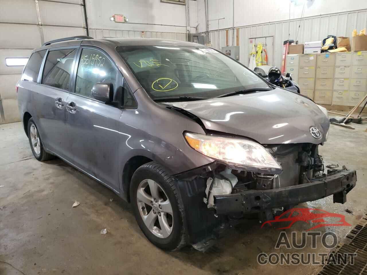 TOYOTA SIENNA 2017 - 5TDKZ3DC9HS774888