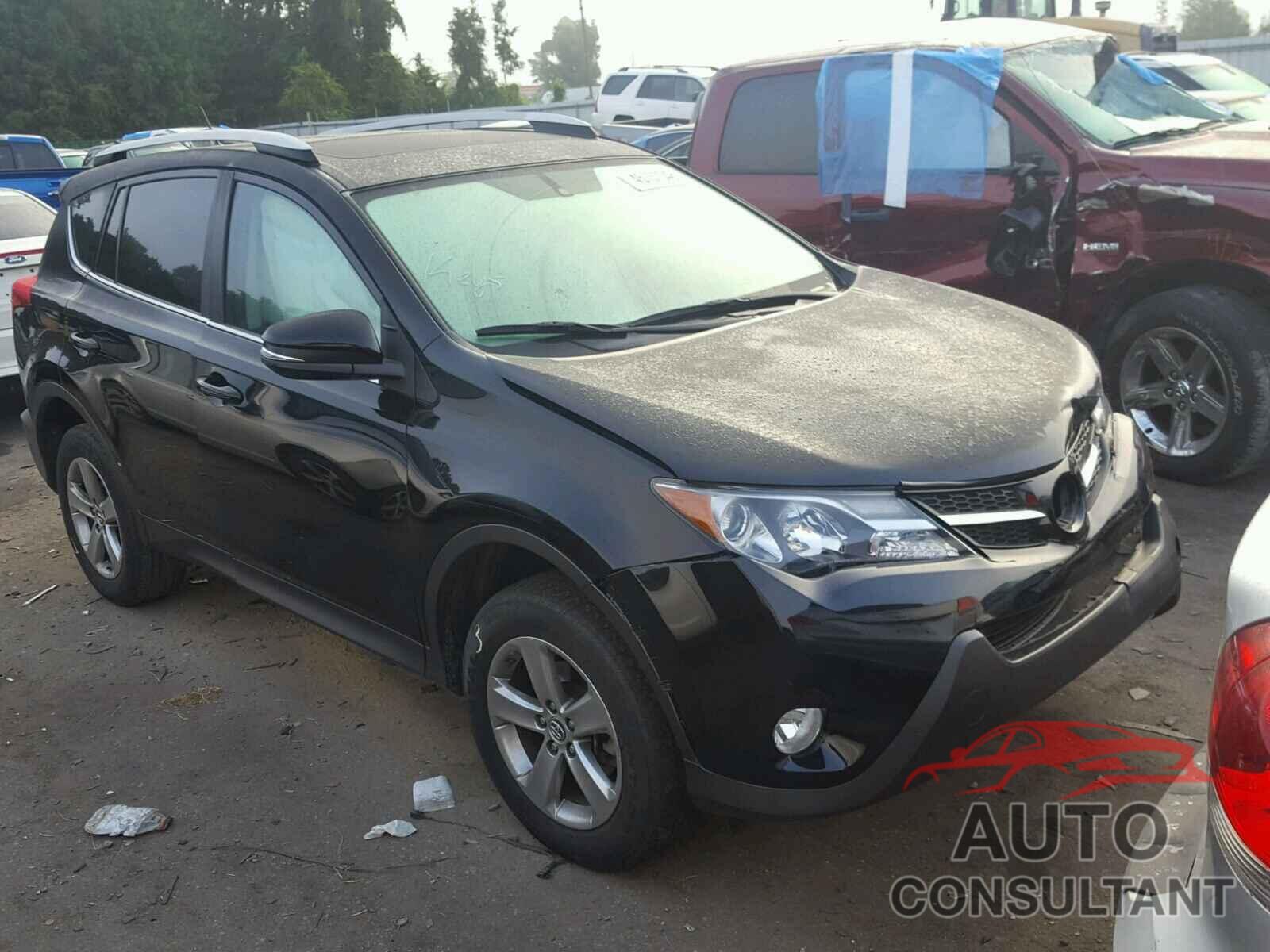 TOYOTA RAV4 XLE 2015 - 2T3WFREV9FW137802