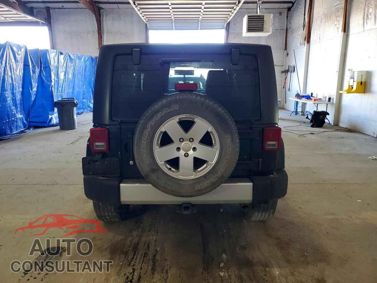 JEEP WRANGLER 2011 - 1J4AA5D12BL538454
