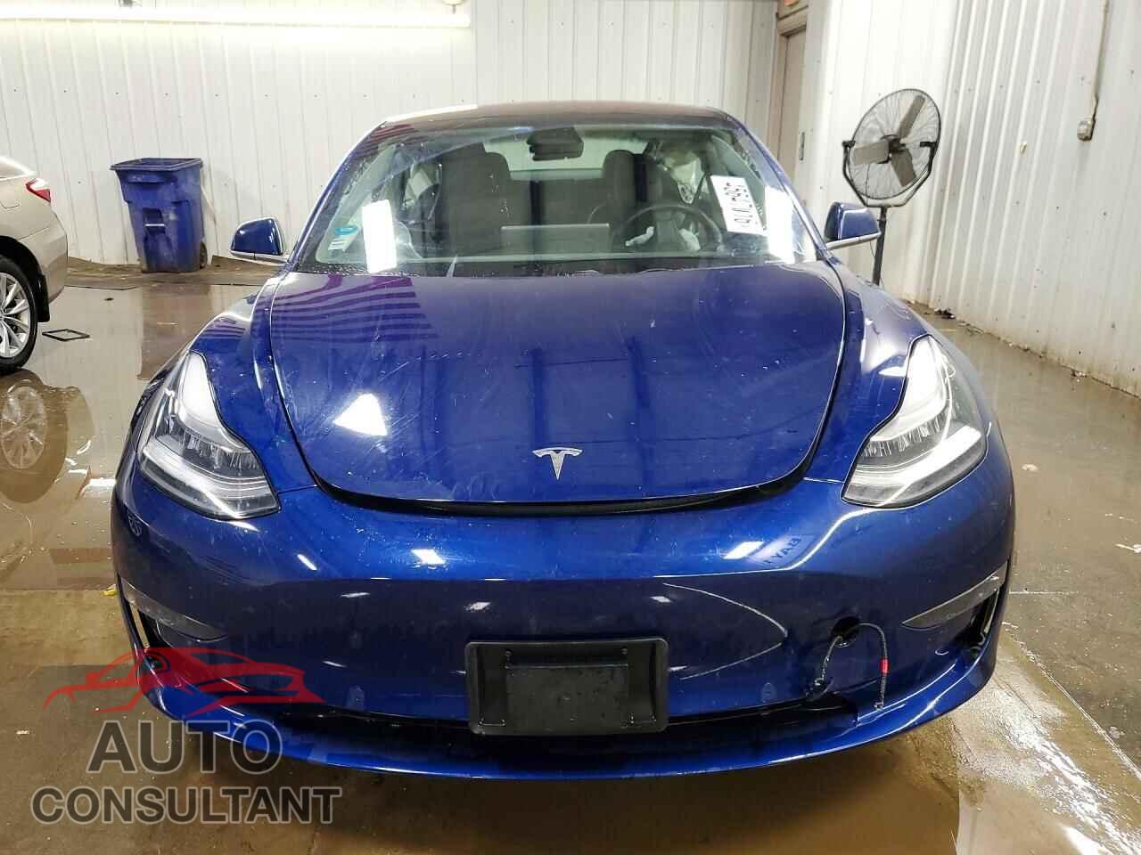 TESLA MODEL 3 2018 - 5YJ3E1EB6JF064559