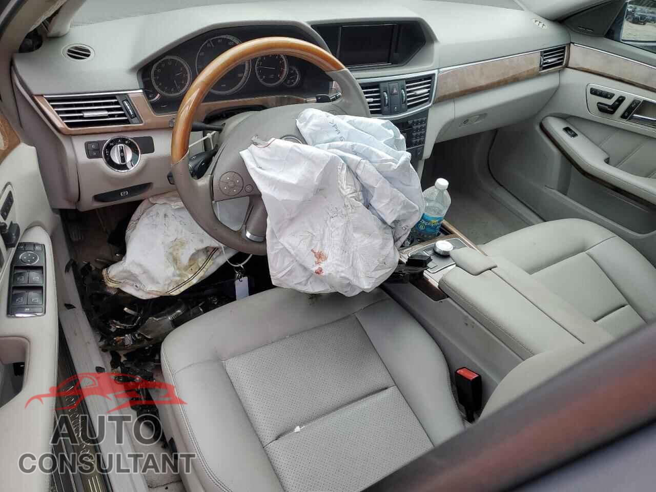 MERCEDES-BENZ E-CLASS 2010 - WDDHF5GB2AA208940