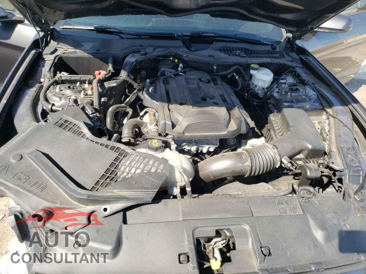 FORD MUSTANG 2020 - 1FA6P8TH8L5157570