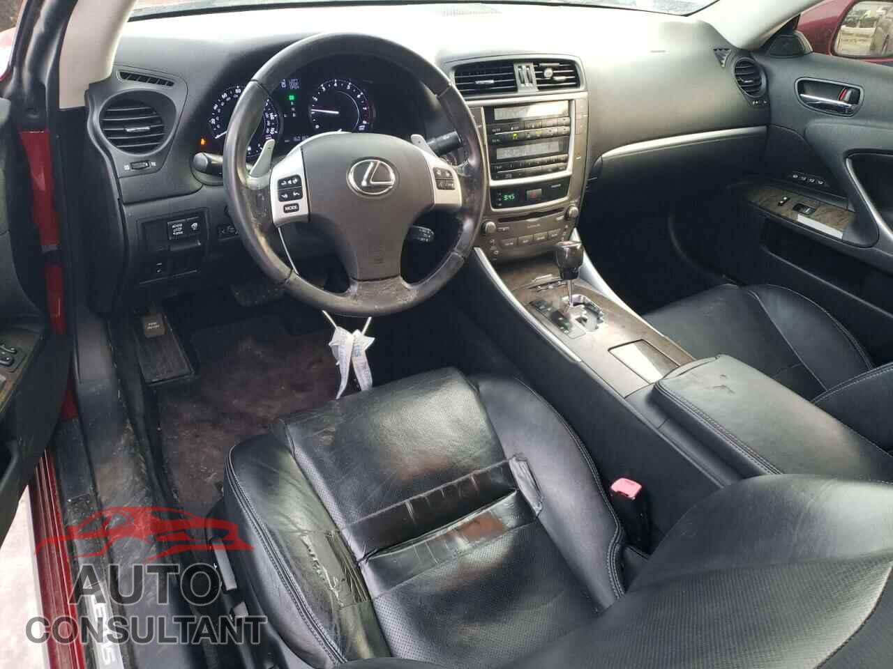LEXUS IS 2011 - JTHFF2C2XB2519645