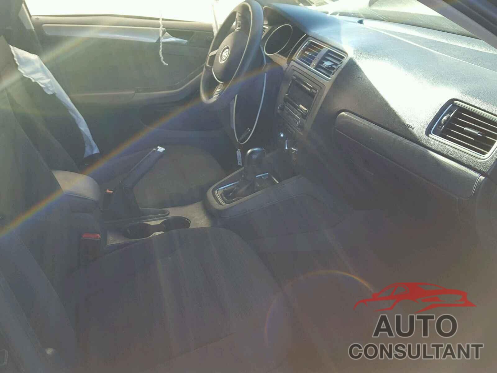 VOLKSWAGEN JETTA 2015 - 3VWD17AJ3FM354113