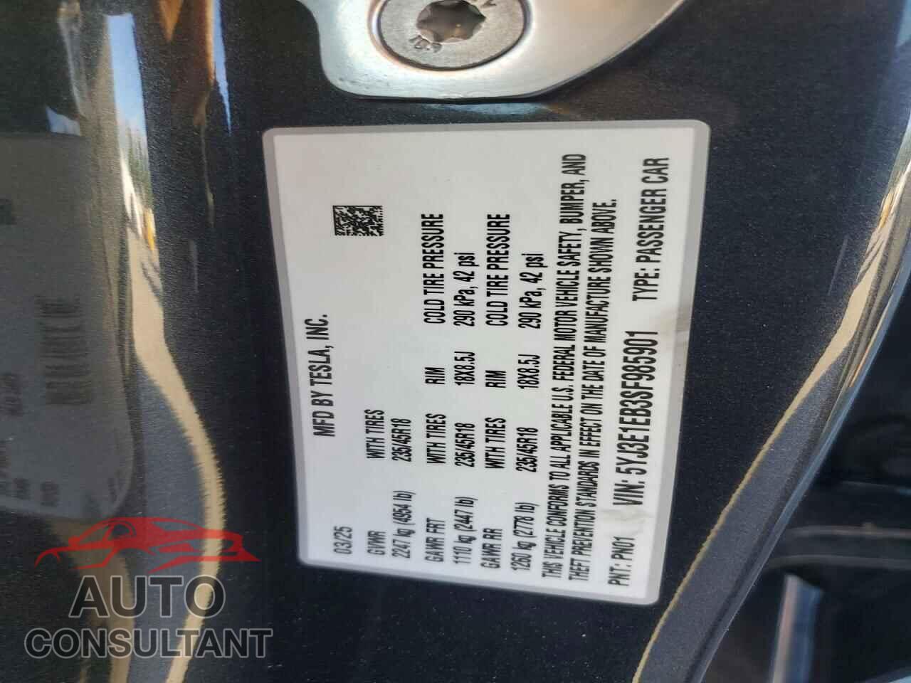 TESLA MODEL 3 2025 - 5YJ3E1EB3SF985901
