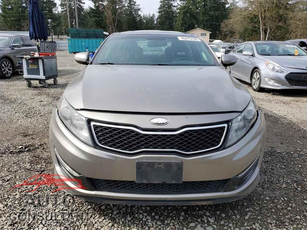 KIA OPTIMA 2013 - 5XXGR4A68DG205228