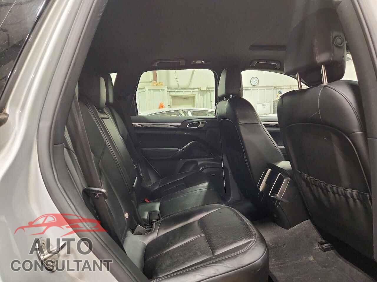PORSCHE CAYENNE 2012 - WP1AA2A26CLA08974