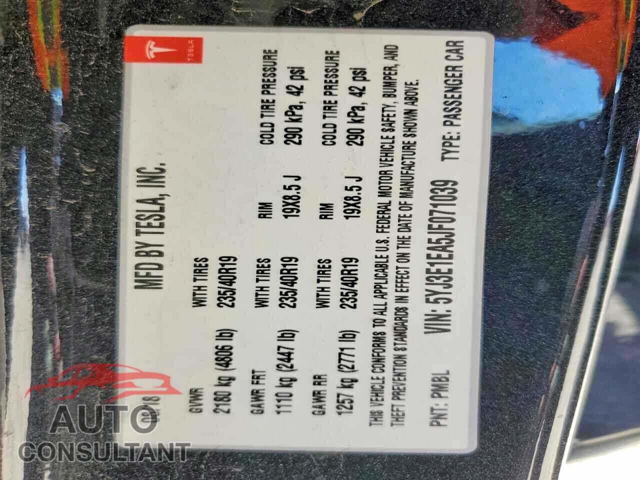 TESLA MODEL 3 2018 - 5YJ3E1EA5JF071039