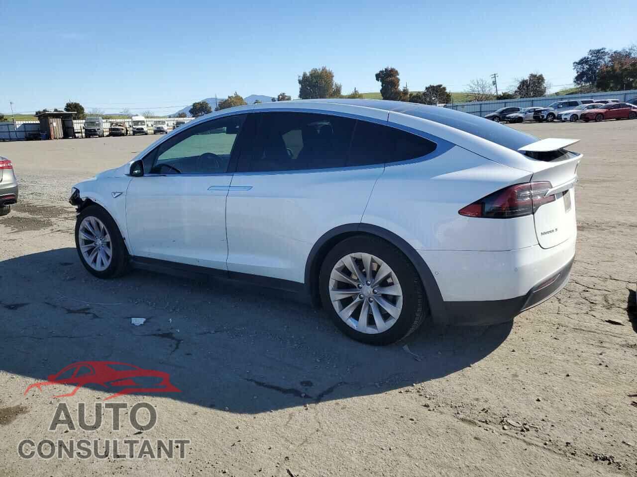 TESLA MODEL X 2016 - 5YJXCAE23GF016727
