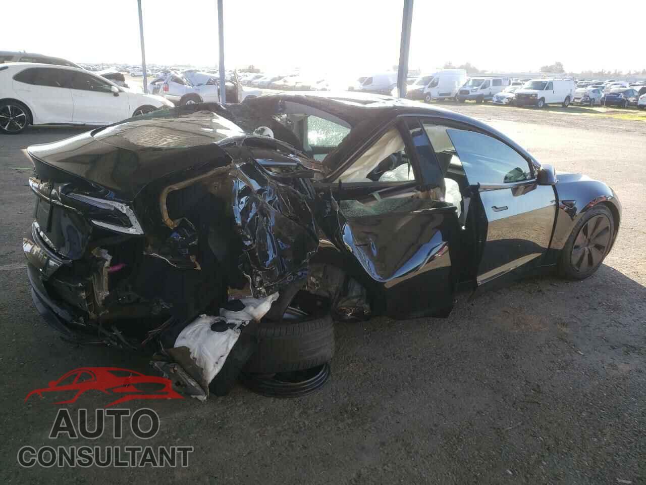 TESLA MODEL 3 2024 - 5YJ3E1EB5RF834102