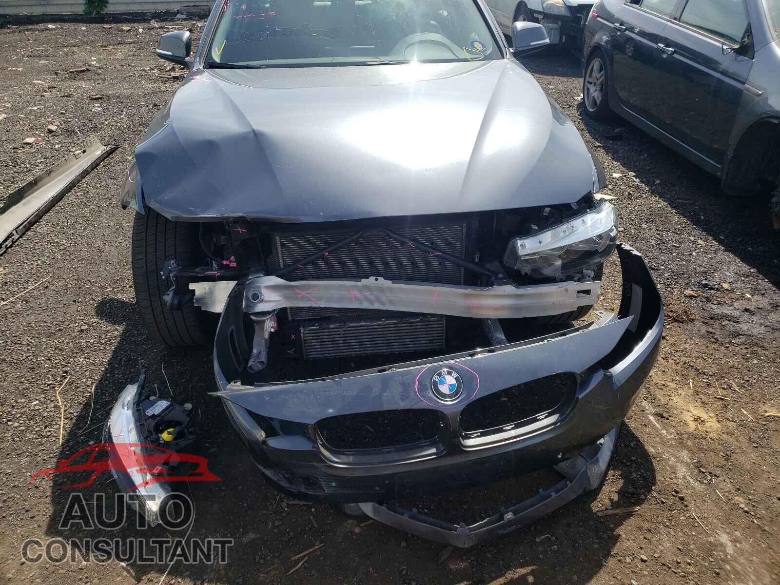 BMW 3 SERIES 2016 - WBA8E5G51GNT93259