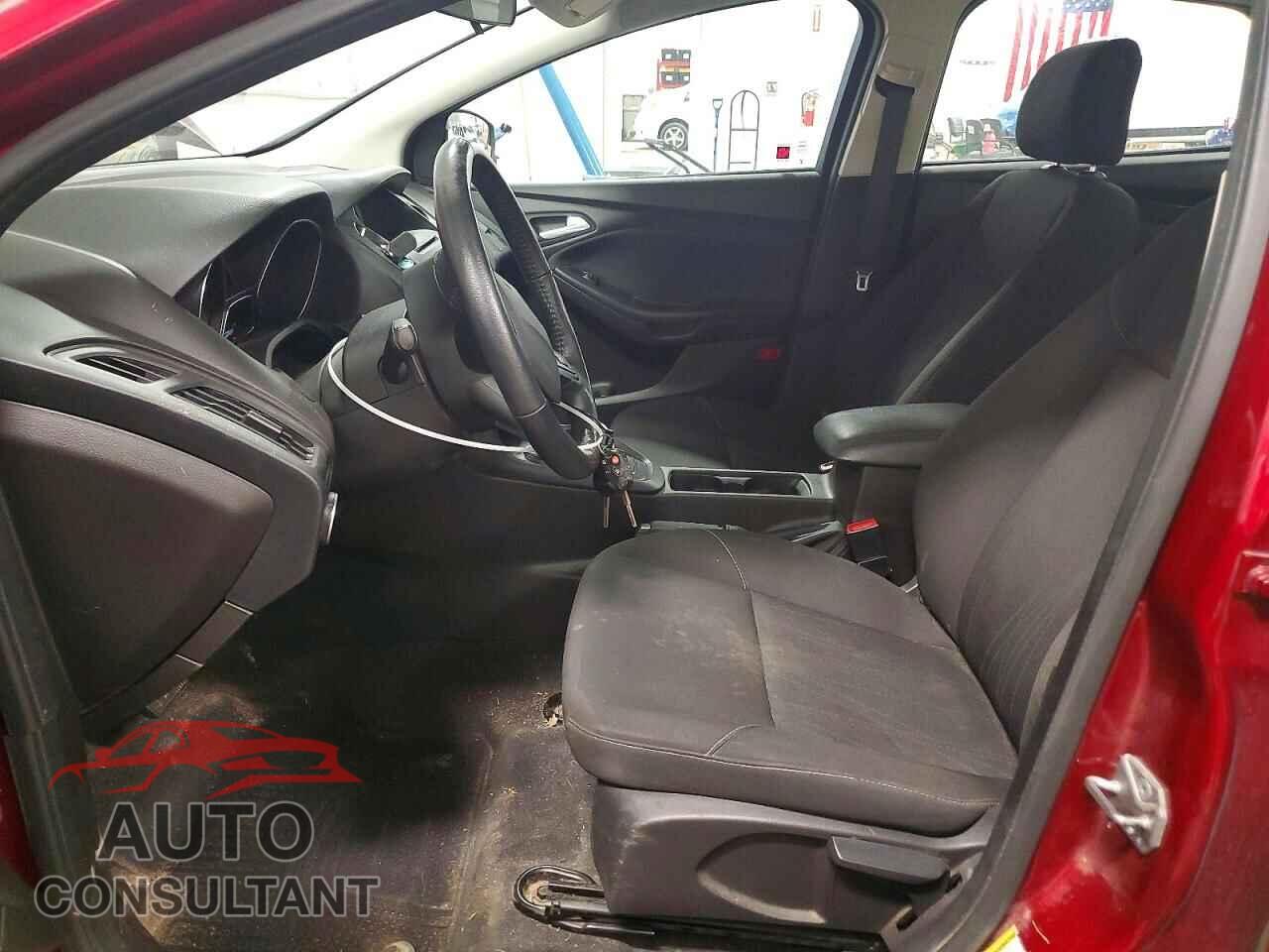 FORD FOCUS 2016 - 1FADP3F28GL282197