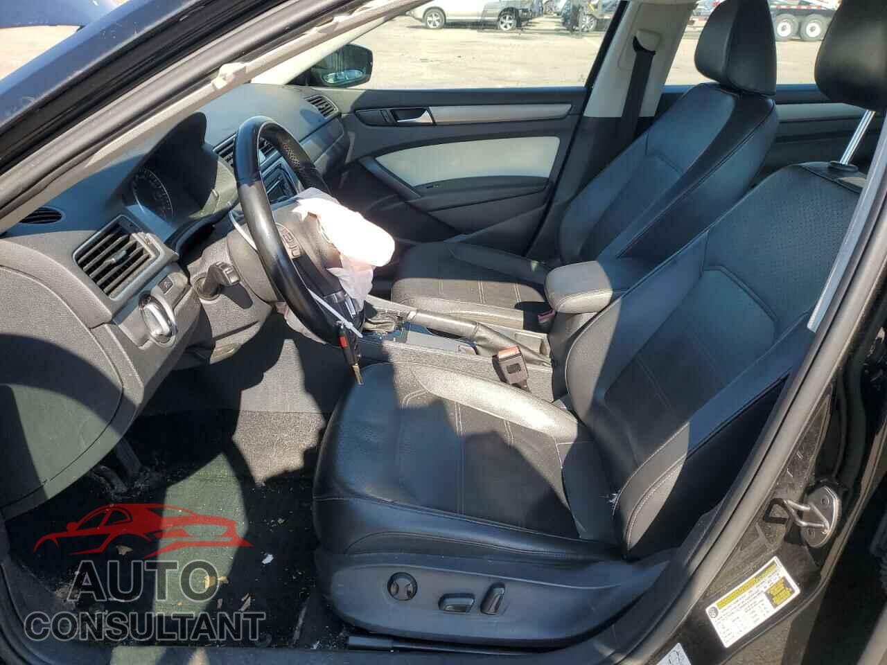 VOLKSWAGEN PASSAT 2014 - 1VWBP7A39EC004315