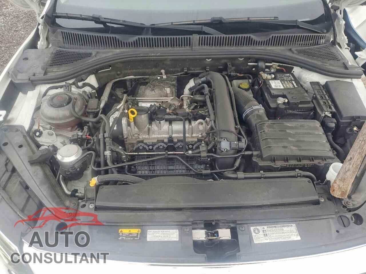 VOLKSWAGEN JETTA 2019 - 3VWEB7BUXKM262842