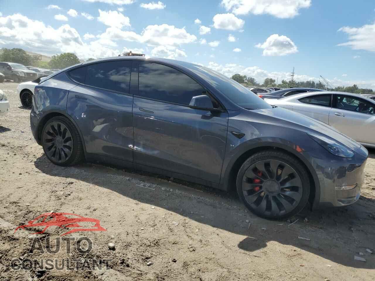 TESLA MODEL Y 2023 - 7SAYGDEF7PF897352