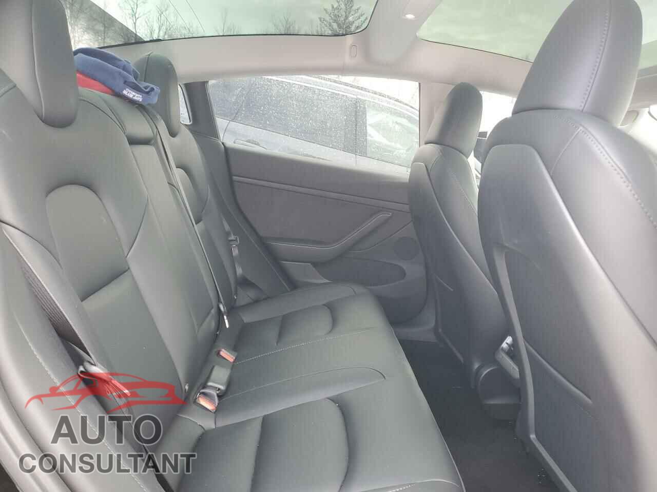 TESLA MODEL 3 2023 - LRW3E1FA7PC899644