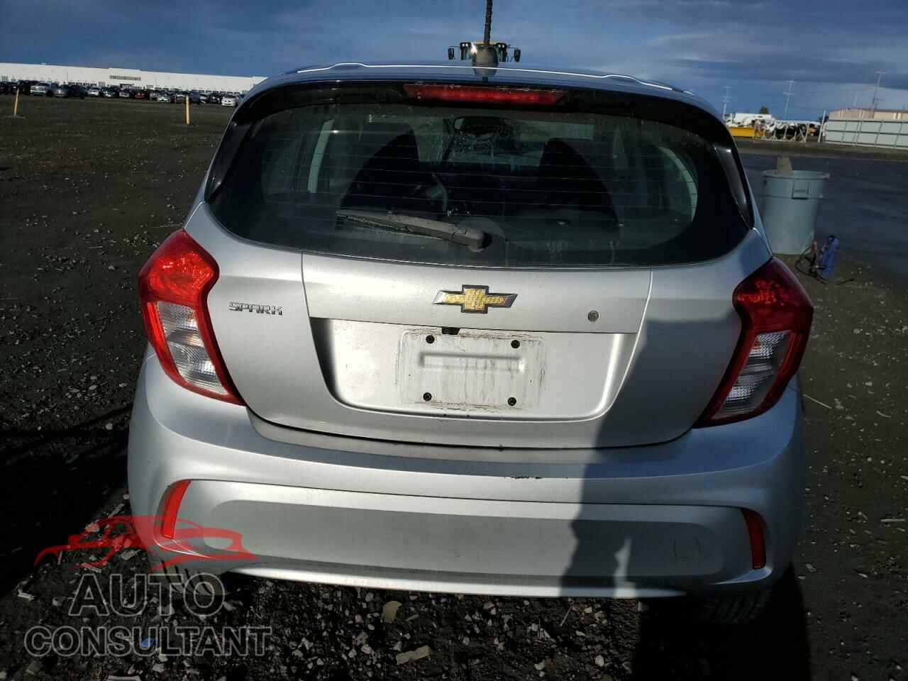 CHEVROLET SPARK 2017 - KL8CB6SA5HC771993