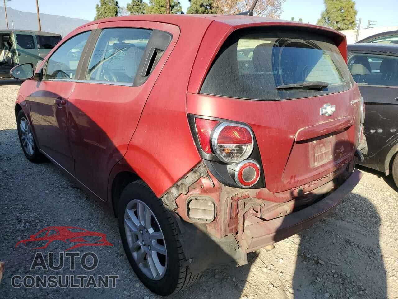 CHEVROLET SONIC 2014 - 1G1JC6SG8E4241306