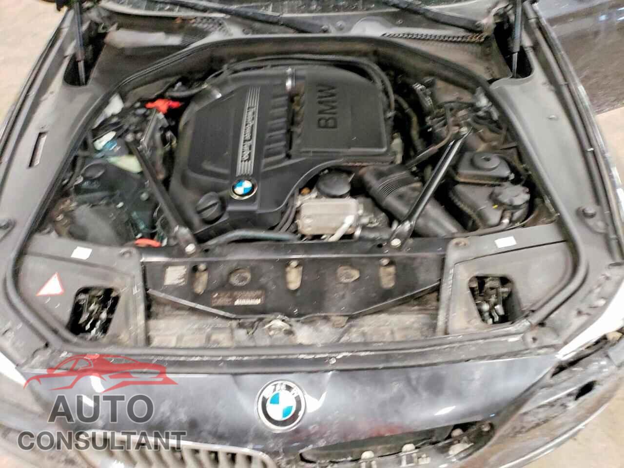BMW 5 SERIES 2014 - WBA5B3C5XED535732