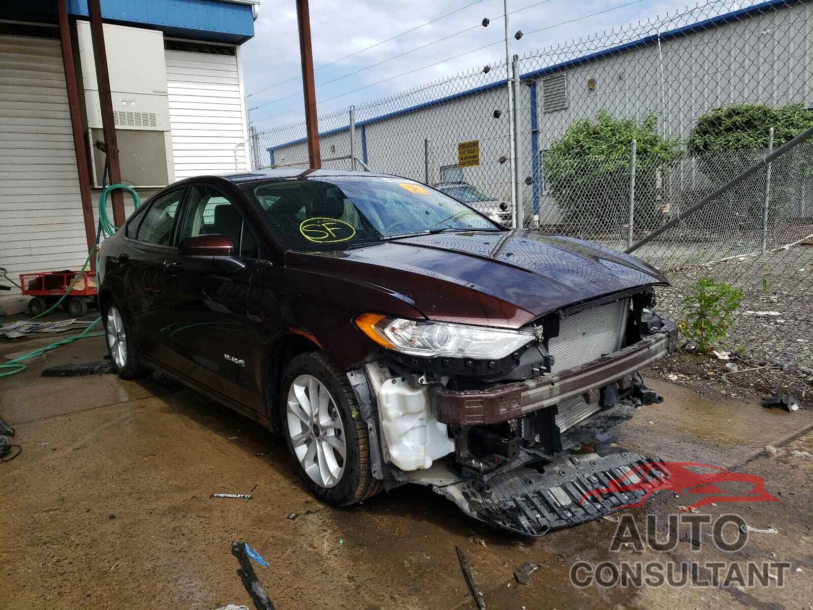 FORD FUSION 2019 - 3FA6P0LU7KR158915