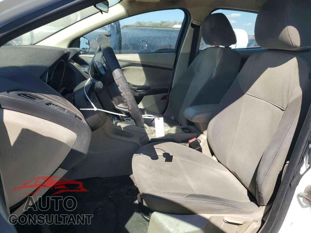 FORD FOCUS 2012 - 1FAHP3F21CL420464