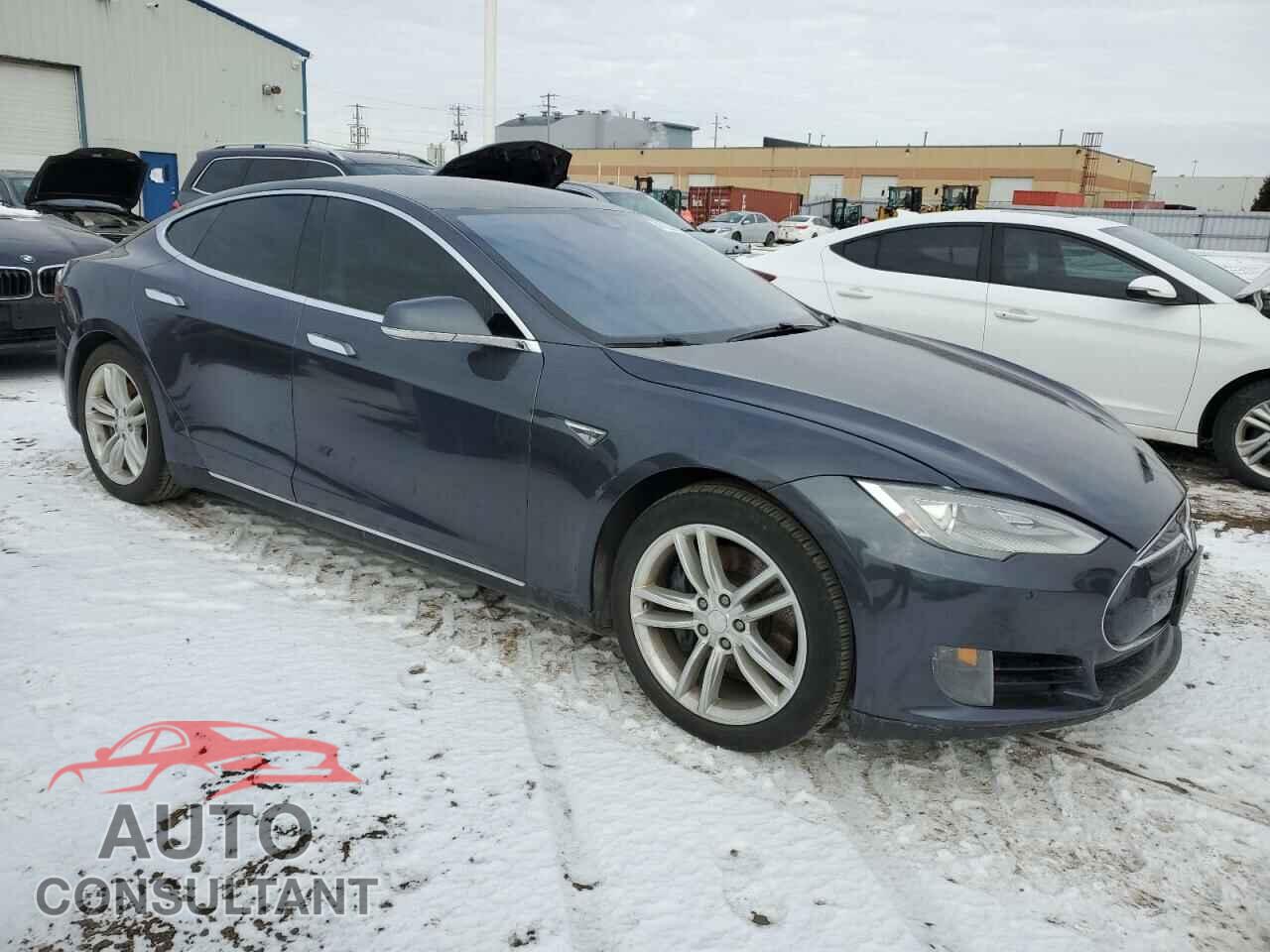 TESLA MODEL S 2015 - 5YJSA1E14FF112906