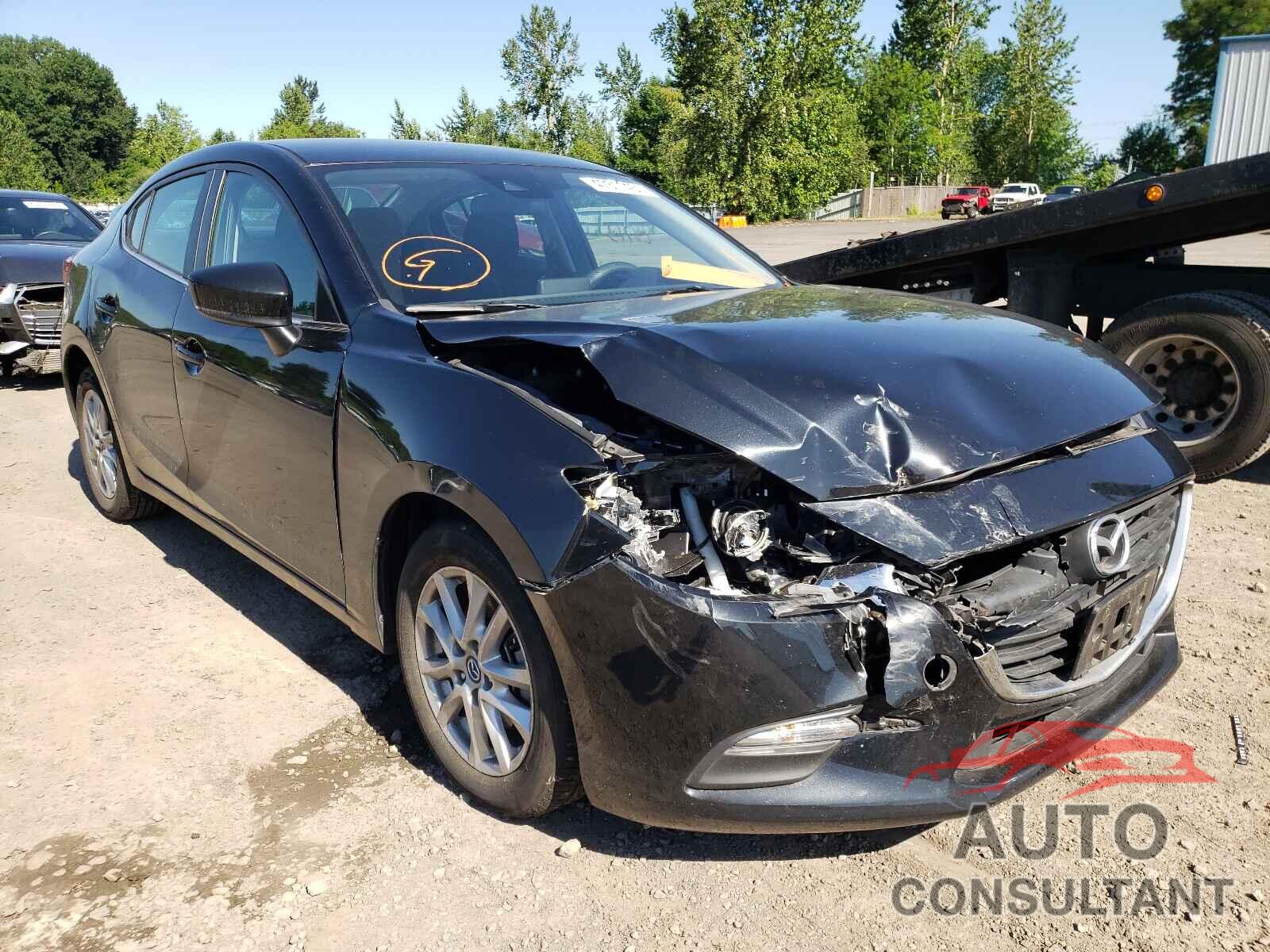 MAZDA 3 2018 - 3MZBN1U78JM182663