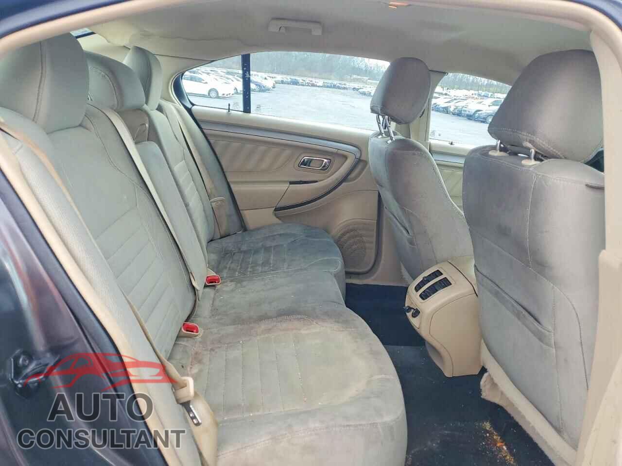 FORD TAURUS 2015 - 1FAHP2D83FG192532