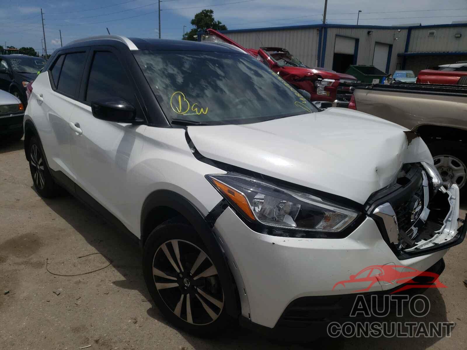 NISSAN KICKS 2019 - 3N1CP5CU4KL499544