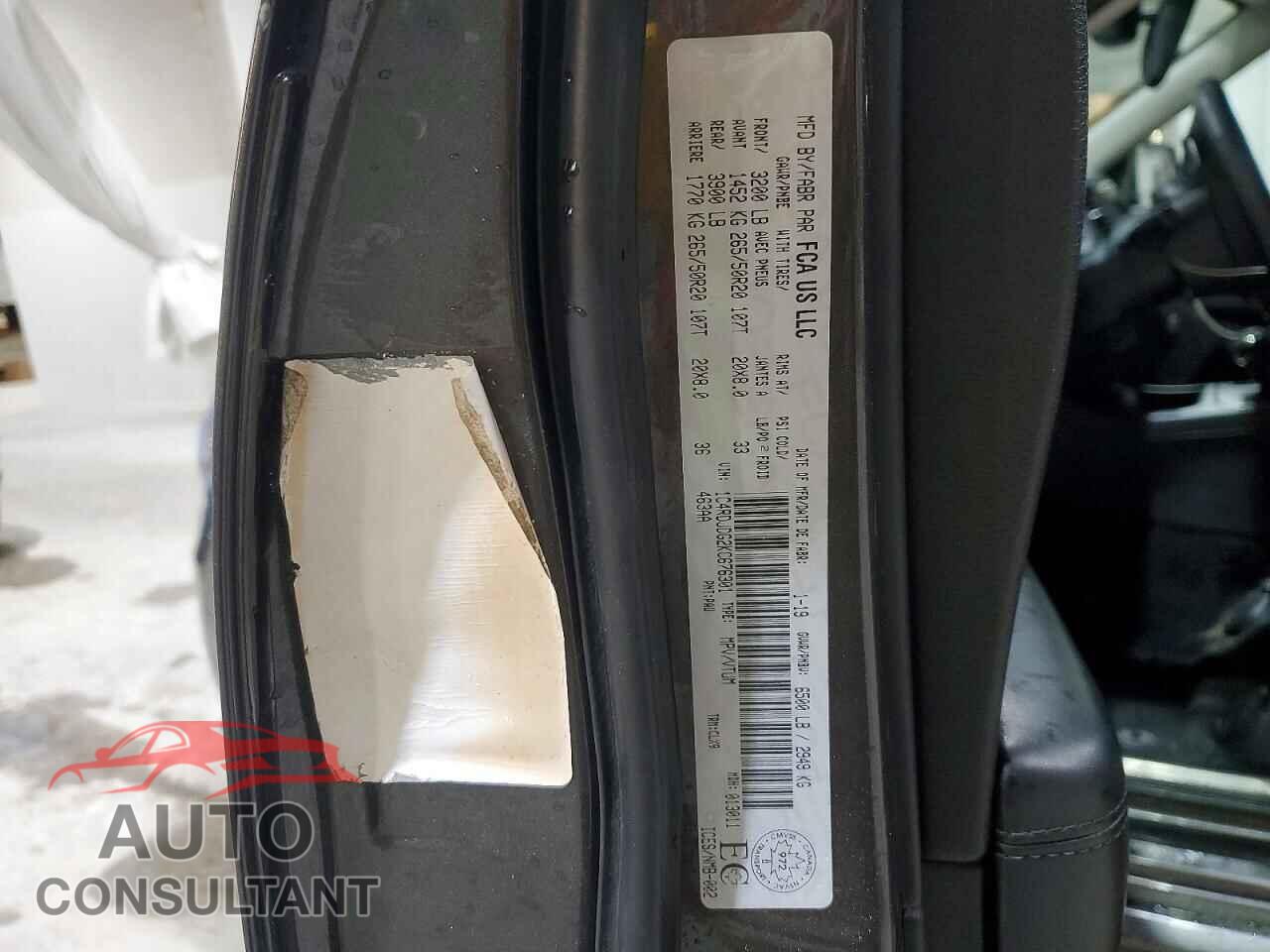 DODGE DURANGO 2019 - 1C4RDJDG2KC676301