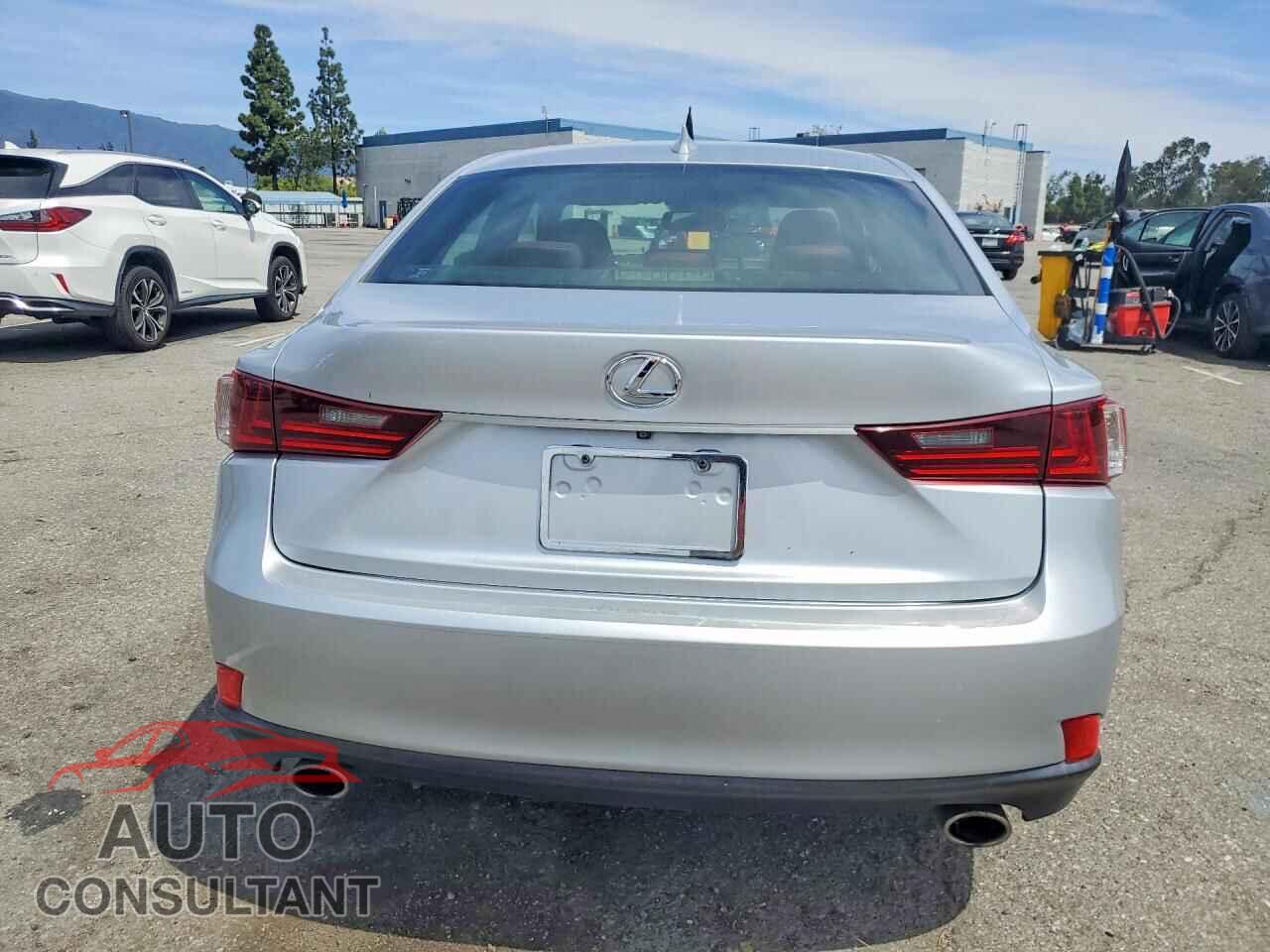 LEXUS IS 2014 - JTHBF1D22E5041859