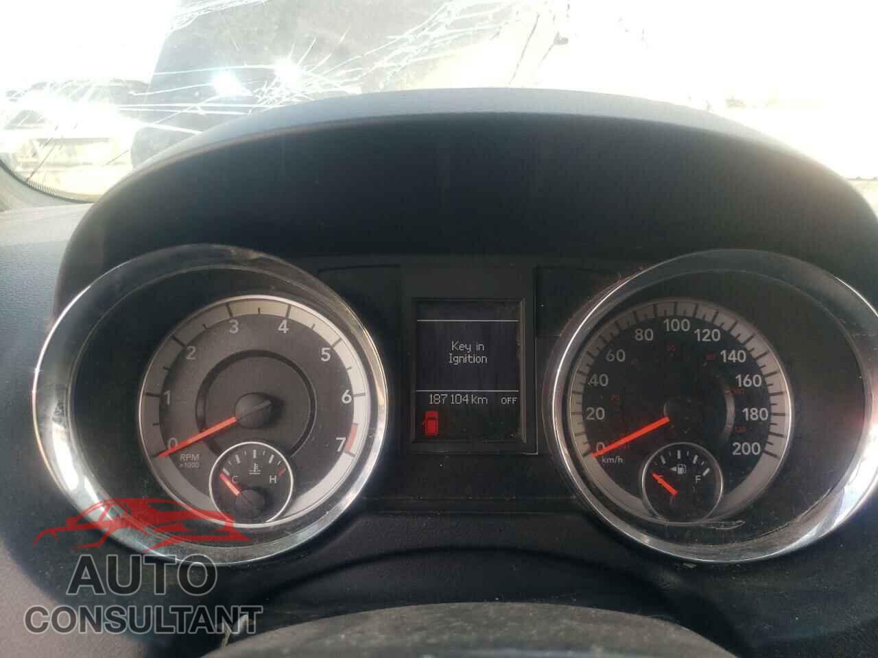 DODGE CARAVAN 2015 - 2C4RDGEG2FR598956