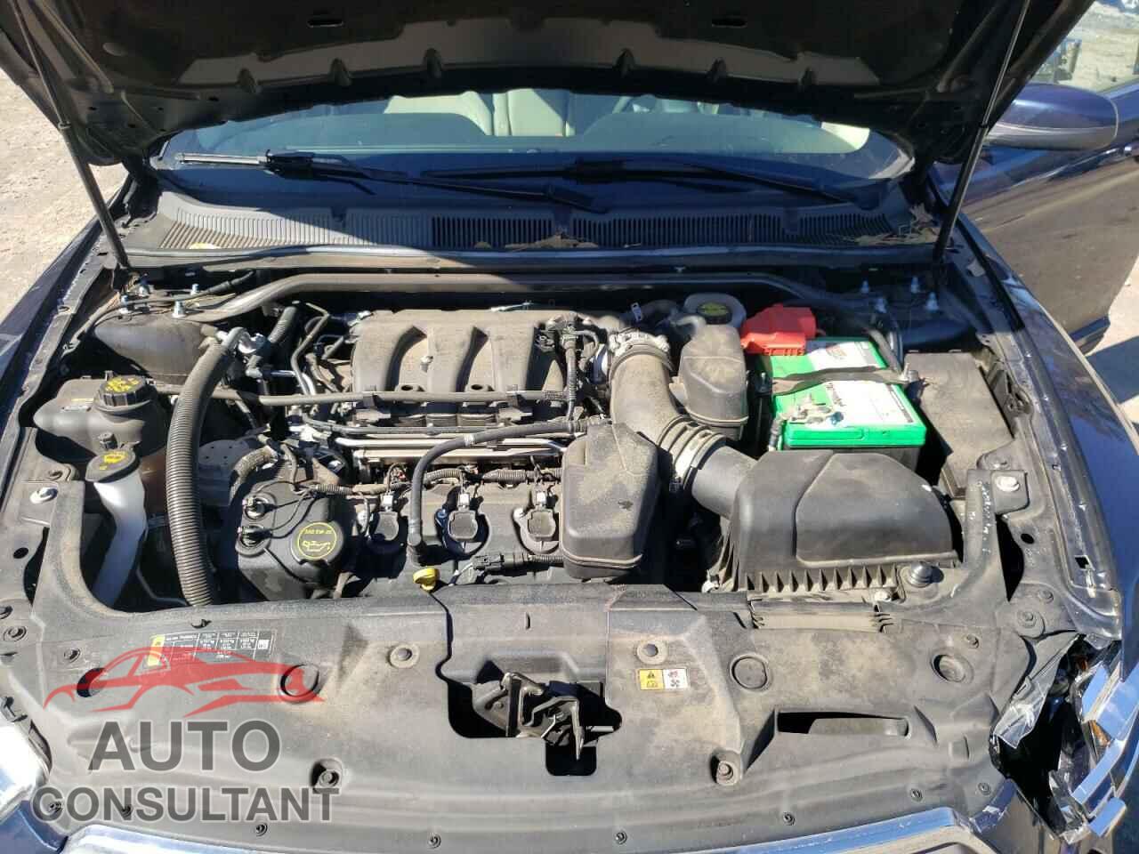 FORD TAURUS 2017 - 1FAHP2E87HG125143