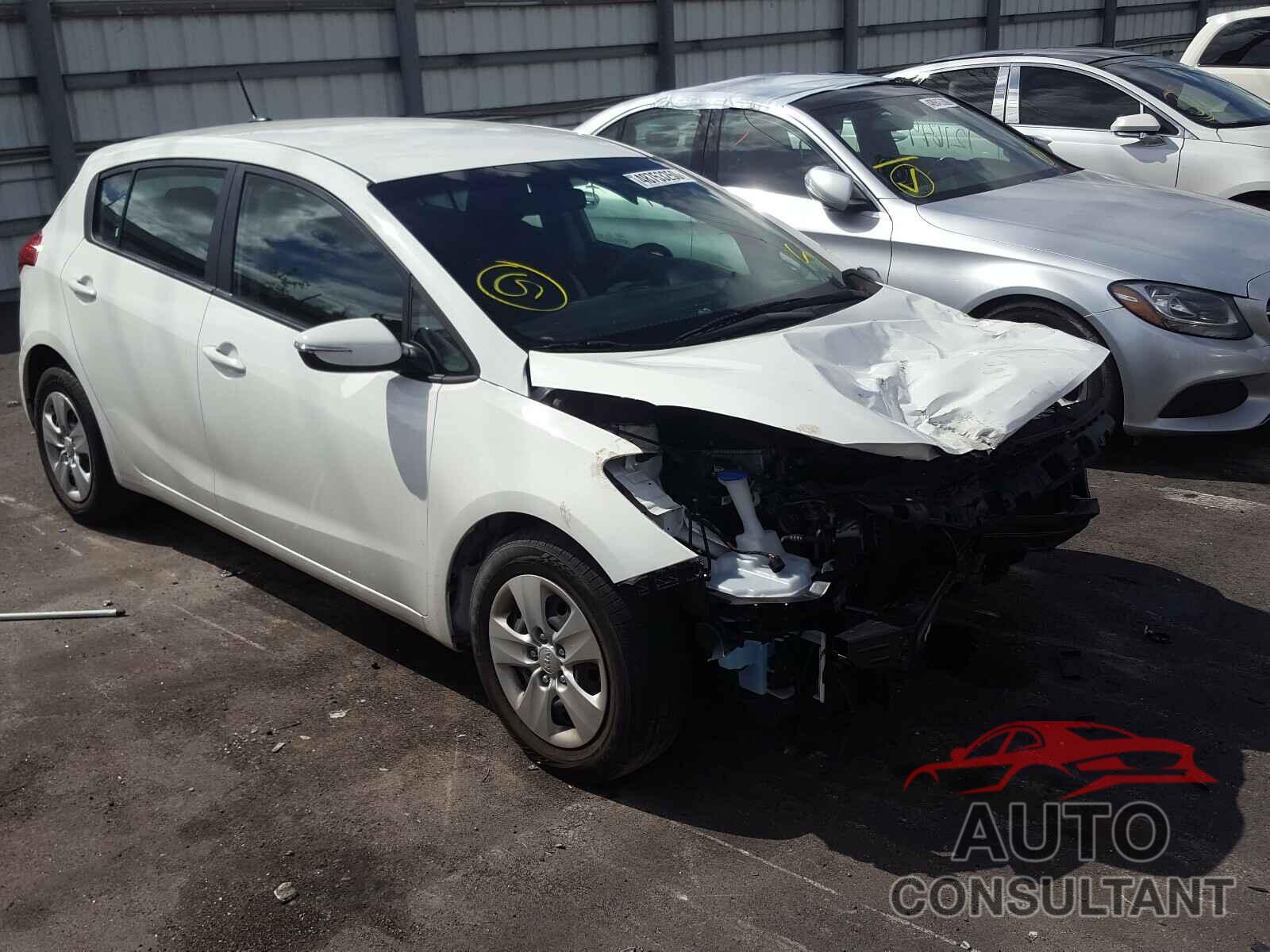 KIA FORTE 2018 - KNAFK5A82J5773768
