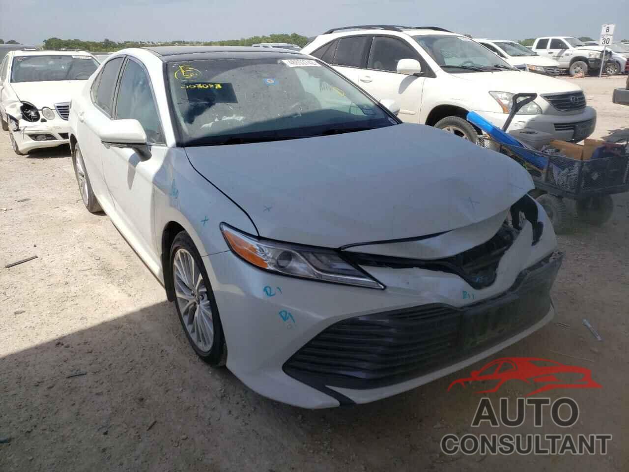 TOYOTA CAMRY 2018 - 4T1BZ1HKXJU003083