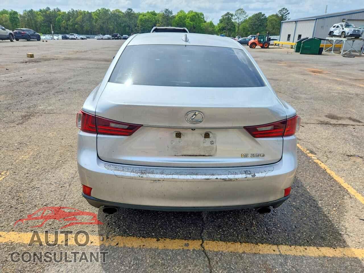 LEXUS IS 2015 - JTHBF1D29F5056618