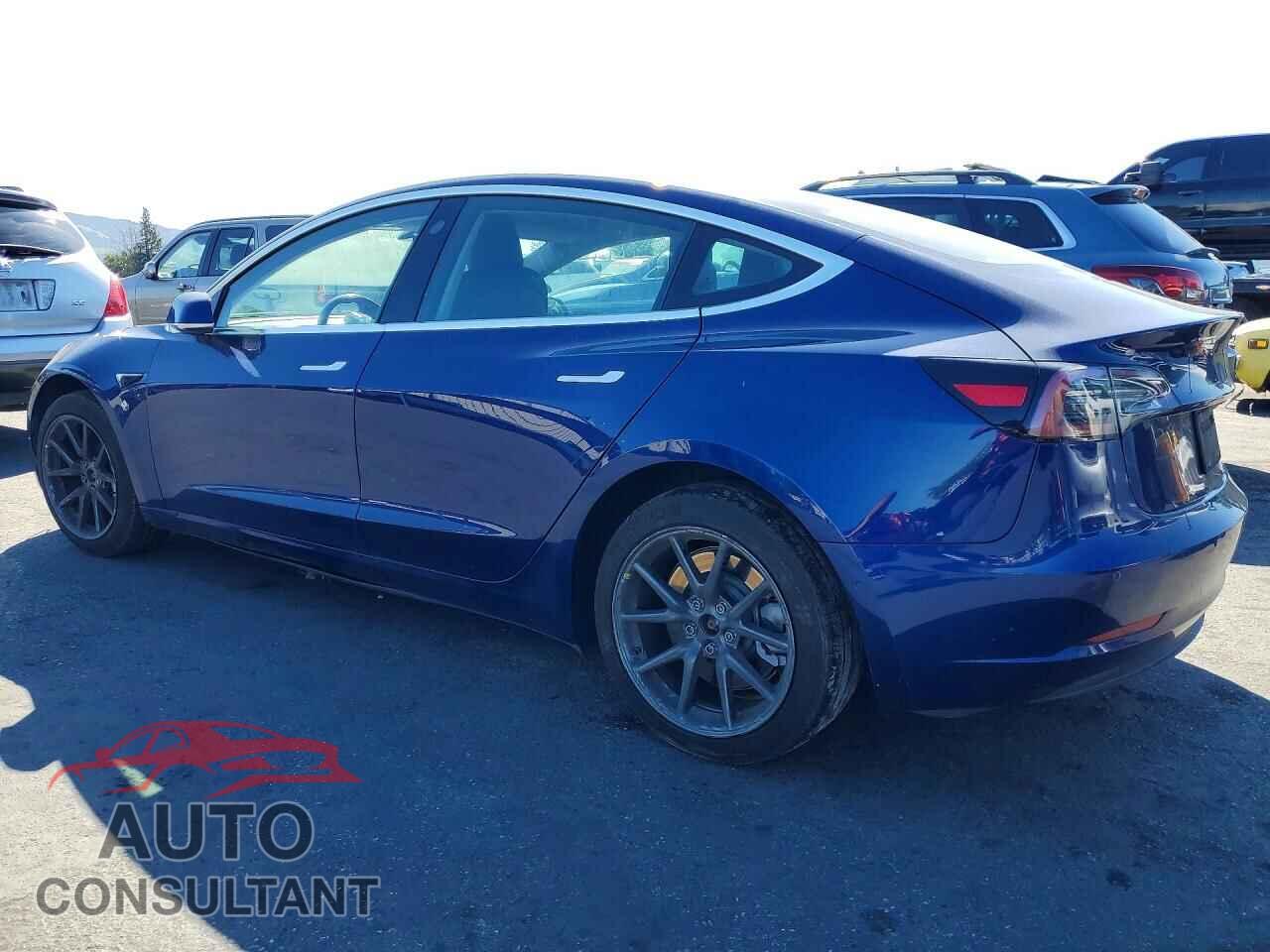 TESLA MODEL 3 2019 - 5YJ3E1EBXKF210821