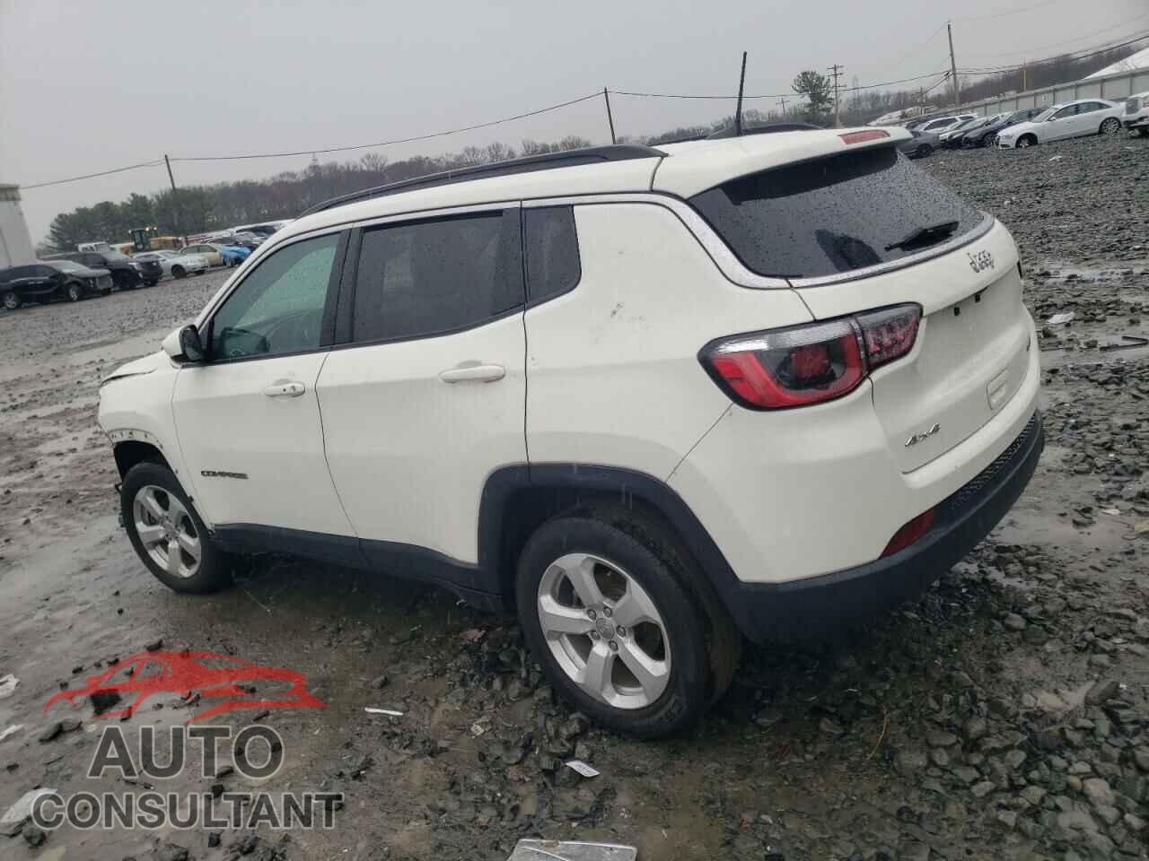 JEEP COMPASS 2018 - 3C4NJDBB3JT403032