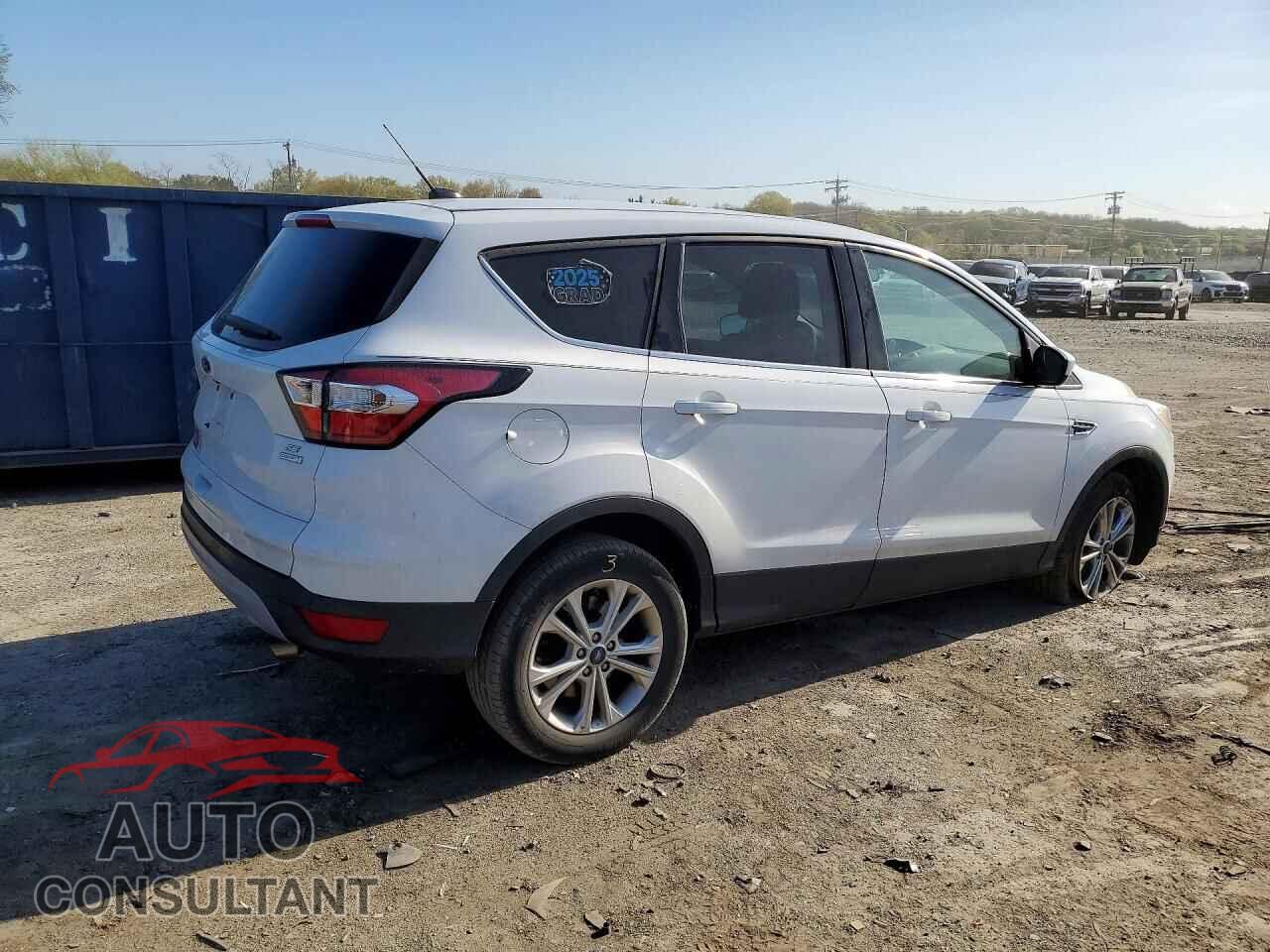 FORD ESCAPE 2017 - 1FMCU0GD9HUE77391